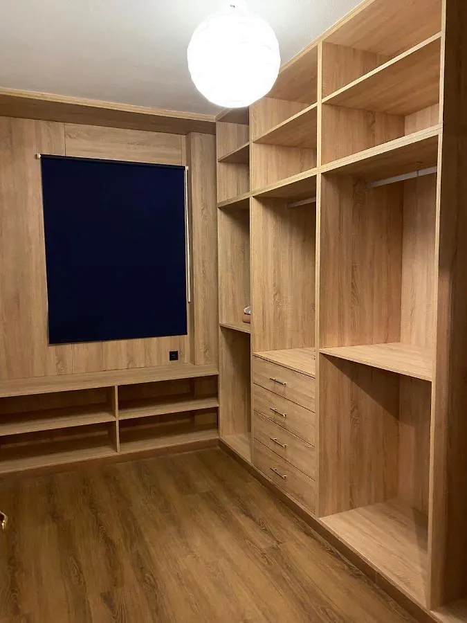 דירות קרמונה Apartamento Jucar